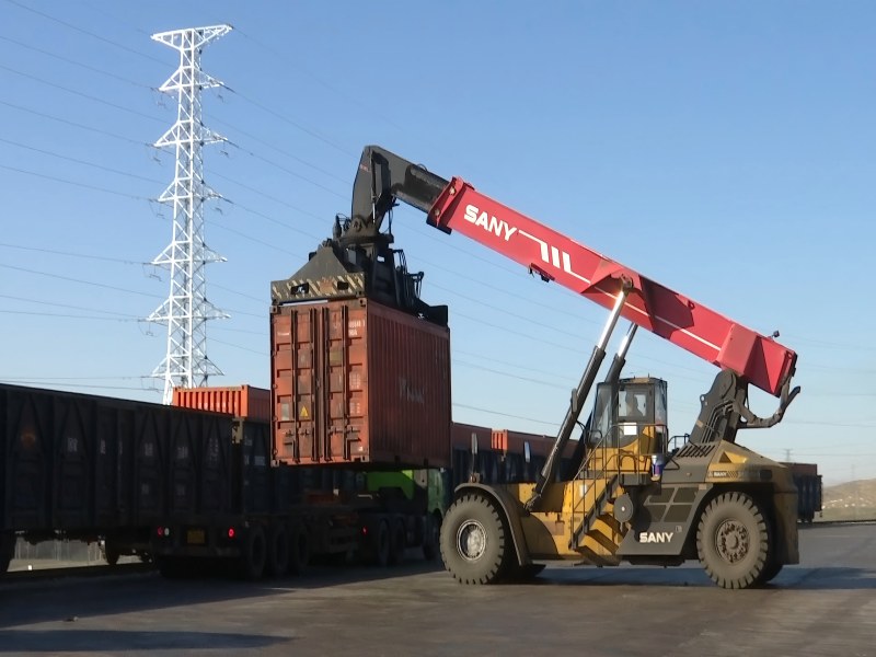 Mining Bulk Material Handling Applications 2 Long Arm Excavator