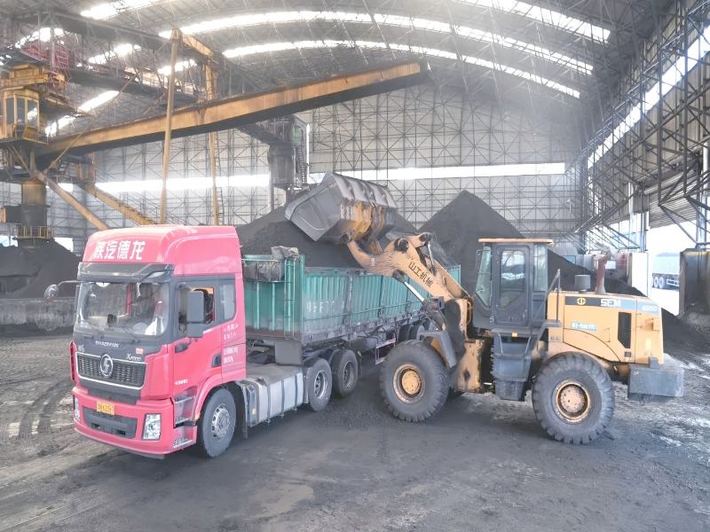 Mining Bulk Material Handling Applications 1 excavator